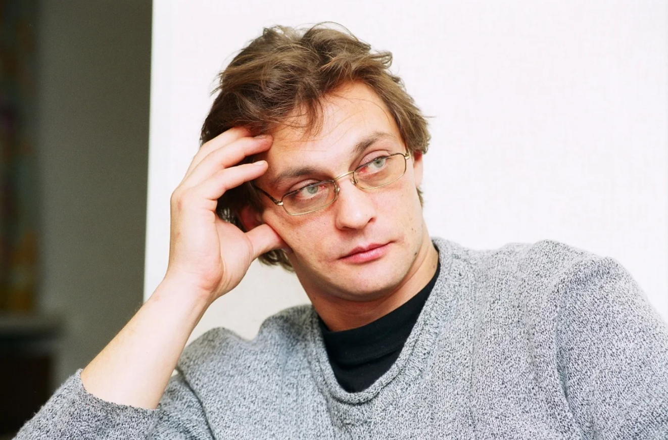 Александр домогаров — младший – биография, личная жизнь, фото, новости, фильмы, «пальма», сын александр домогарова 2023 - 24сми
