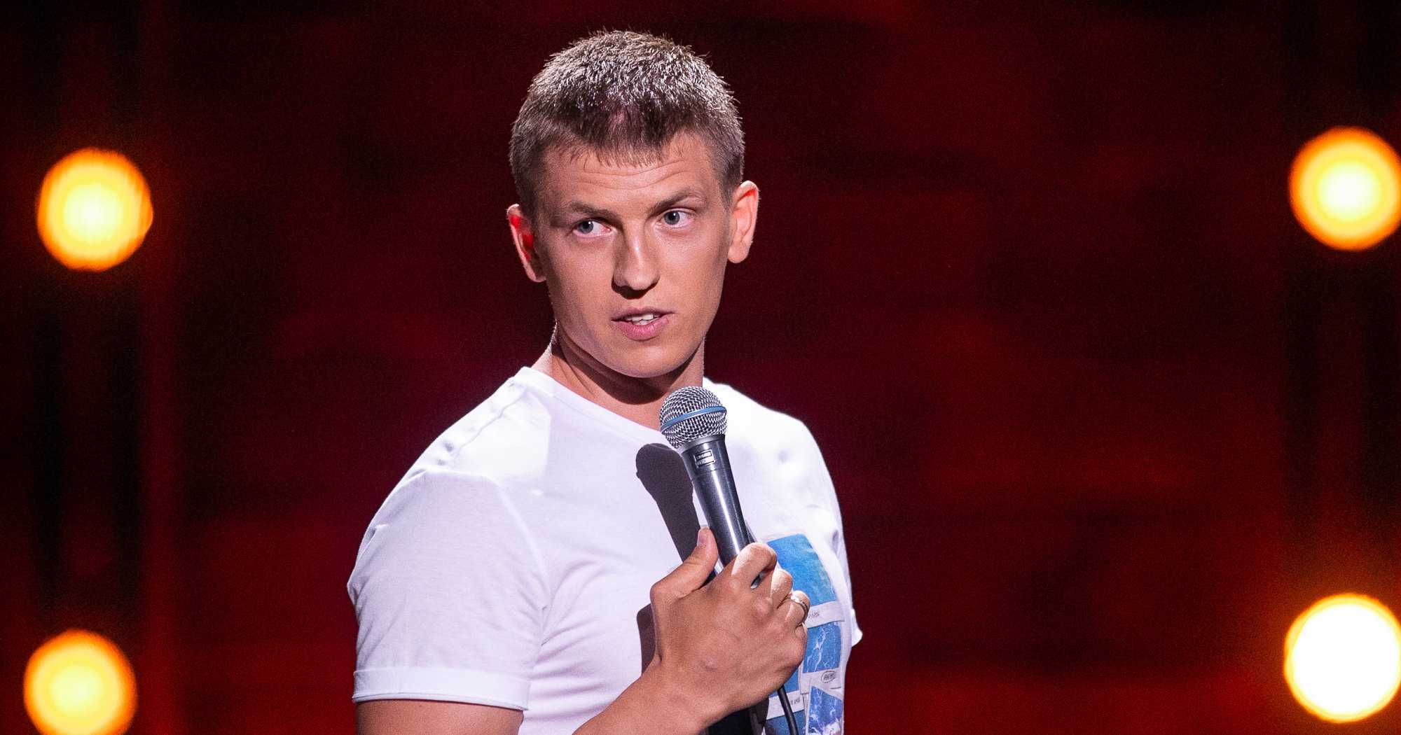 Мусагалиев, сабуров, щербаков и их росинанты. на чем ездят популярные в россии стендап-комики?
мусагалиев, сабуров, щербаков и их росинанты. на чем ездят популярные в россии стендап-комики?