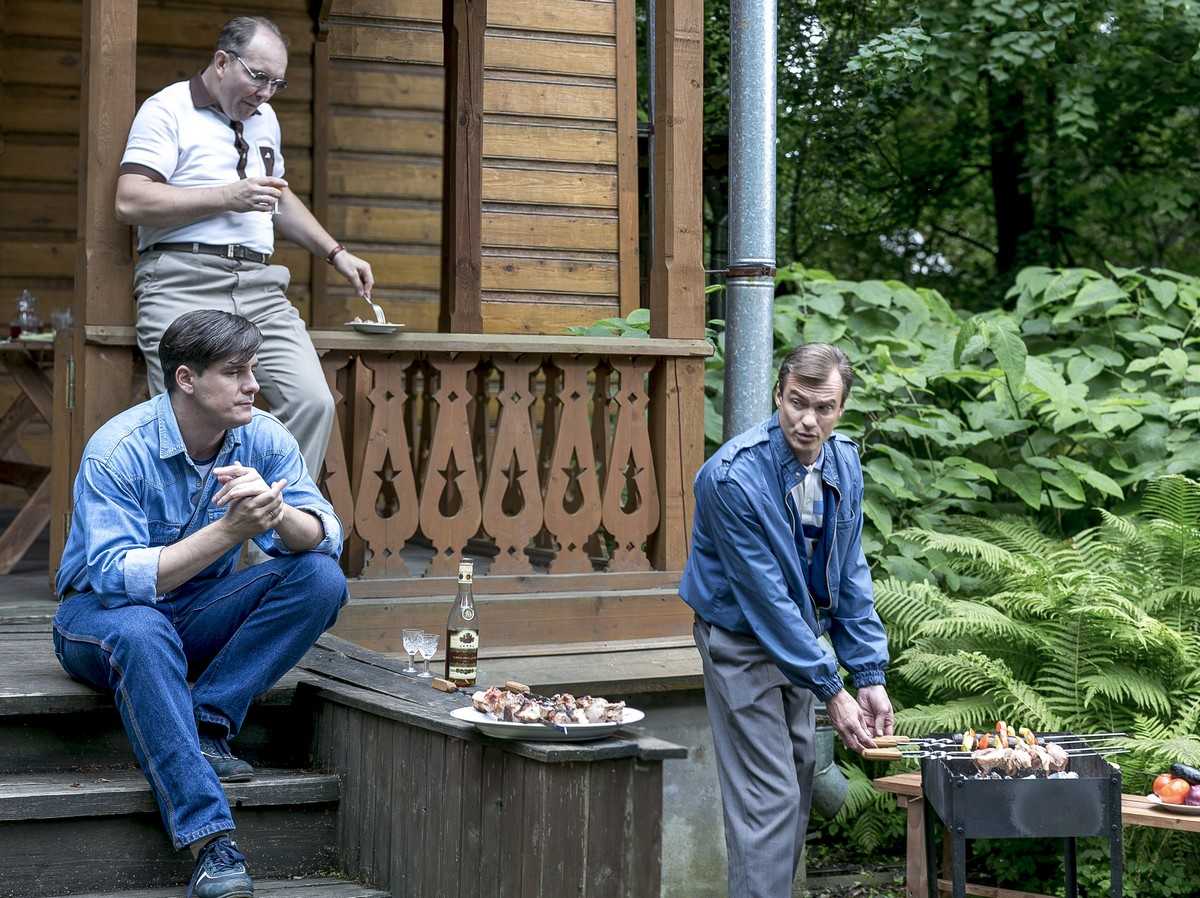 С нуля даты выхода серий (1-2 сезоны, сериал, 2022-2023)