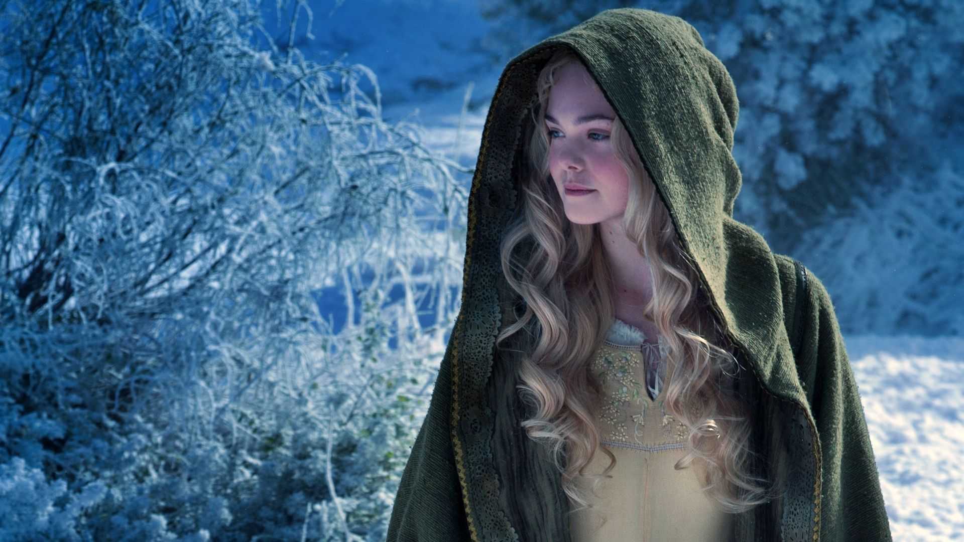 Кто озвучил аниме красавица и дракон (2021) на русском?